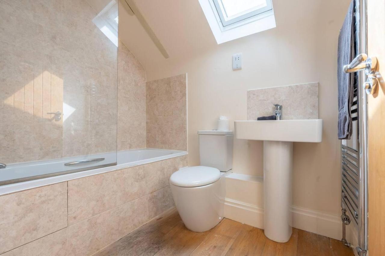 Charming 1-Bed Loft In Caerleon Apartment Newport  Luaran gambar